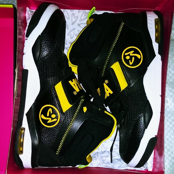 Zumba Fitness Shoes Zumba Court Air 2 Size 9 Black Yellow Dance